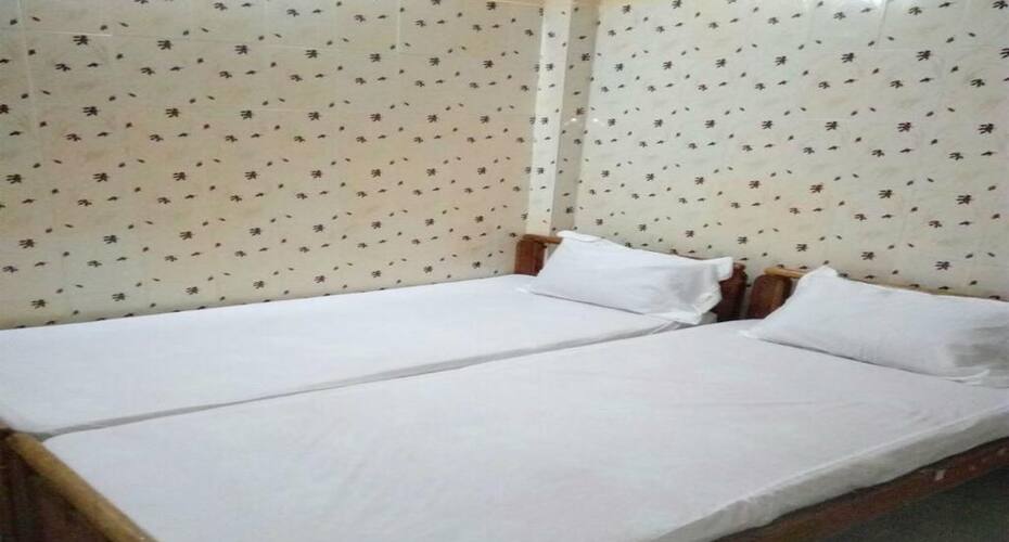 Swarna Residency Hotel, Srikalahasti 2